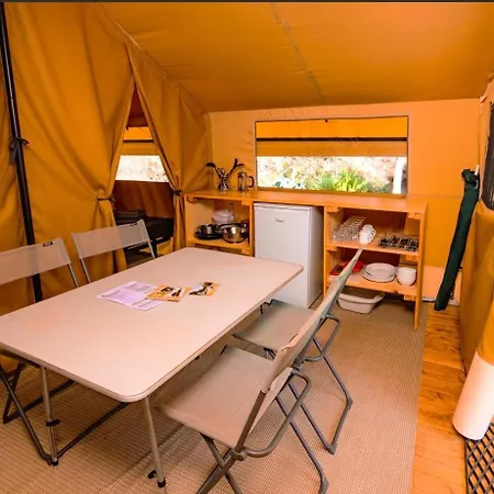 Onlycamp Du Cret * Saint-Jean-de-Sixt